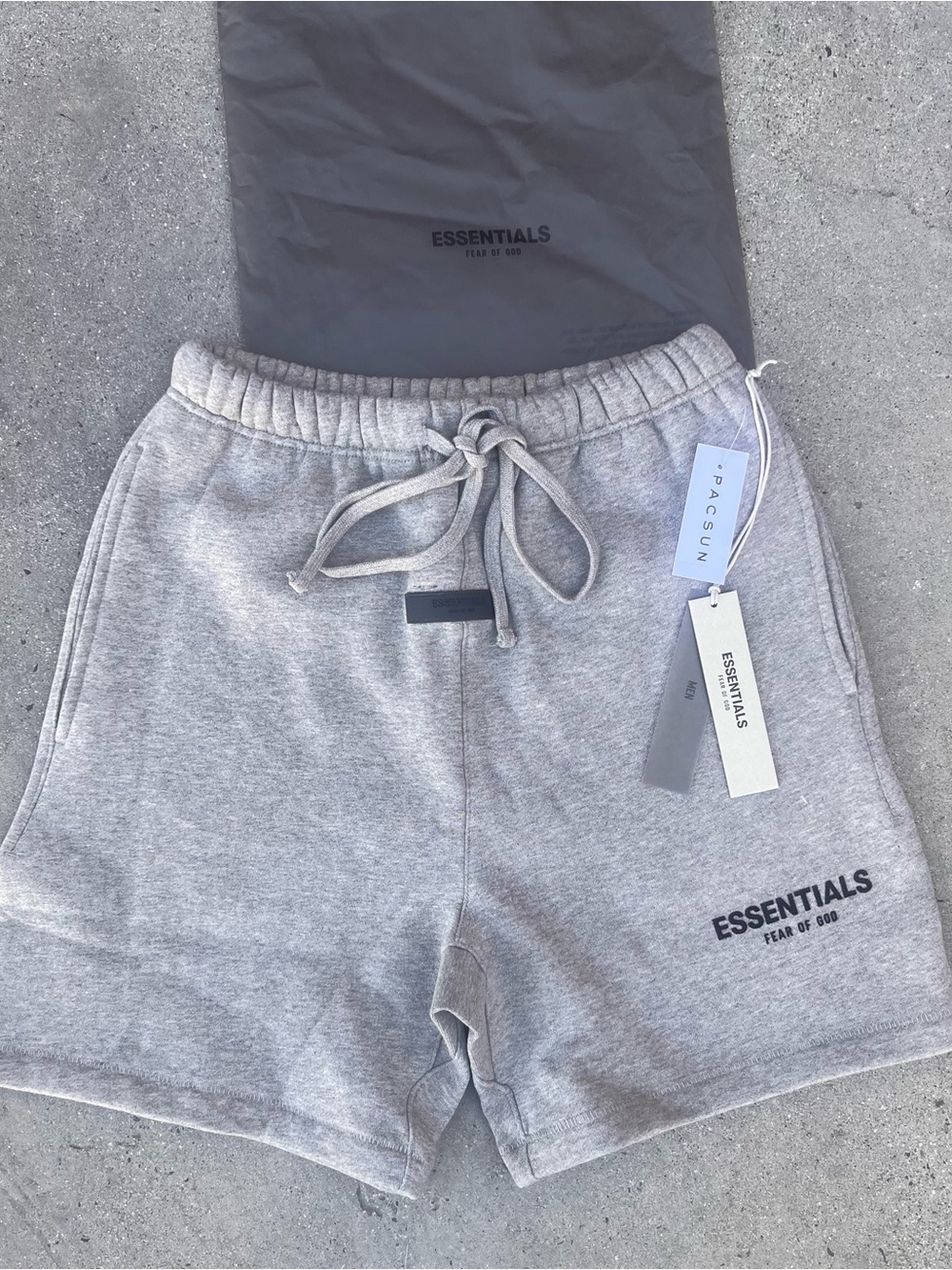 ESSENTIALS Fear of God Gray sweat Shorts